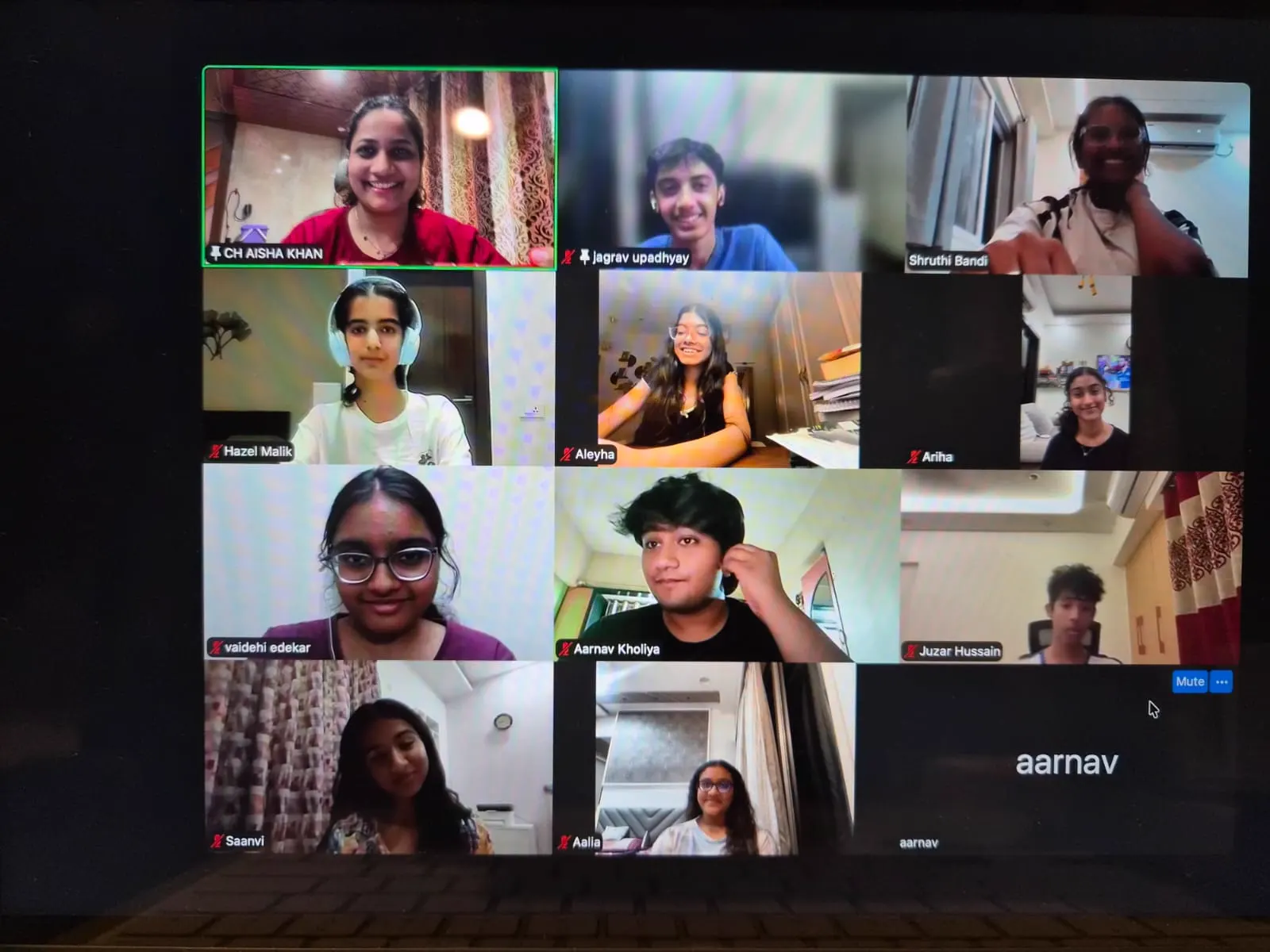 Online DUAA Academy seminar with twelve IG, IB and A Levels students and their teacher on video call